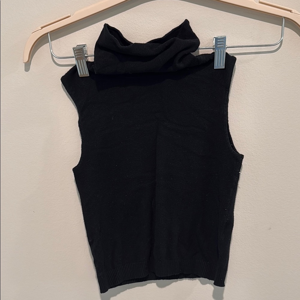Black Fitted Sleeveless Tank Top
